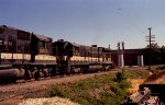 SOU 4015 leads a train around the curve to Boylan Junction